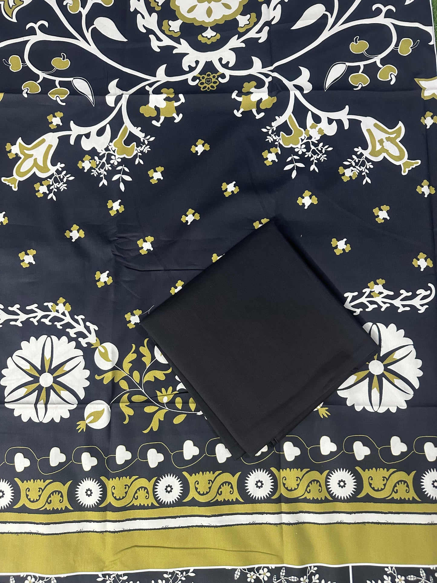 🌸 AsimJofa & Bonanza Satrangi 🌸
2-Piece Unstitched Lawn Collection🤩