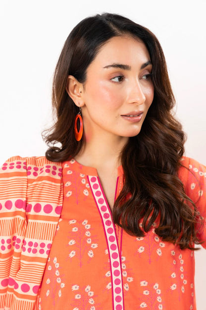 Alkaram Digital Printed Lawn 3 Piece 😉🧡