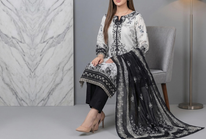 Eshaal Premium 3PC Lawn Collection Design No# SSW6U3P419UT
