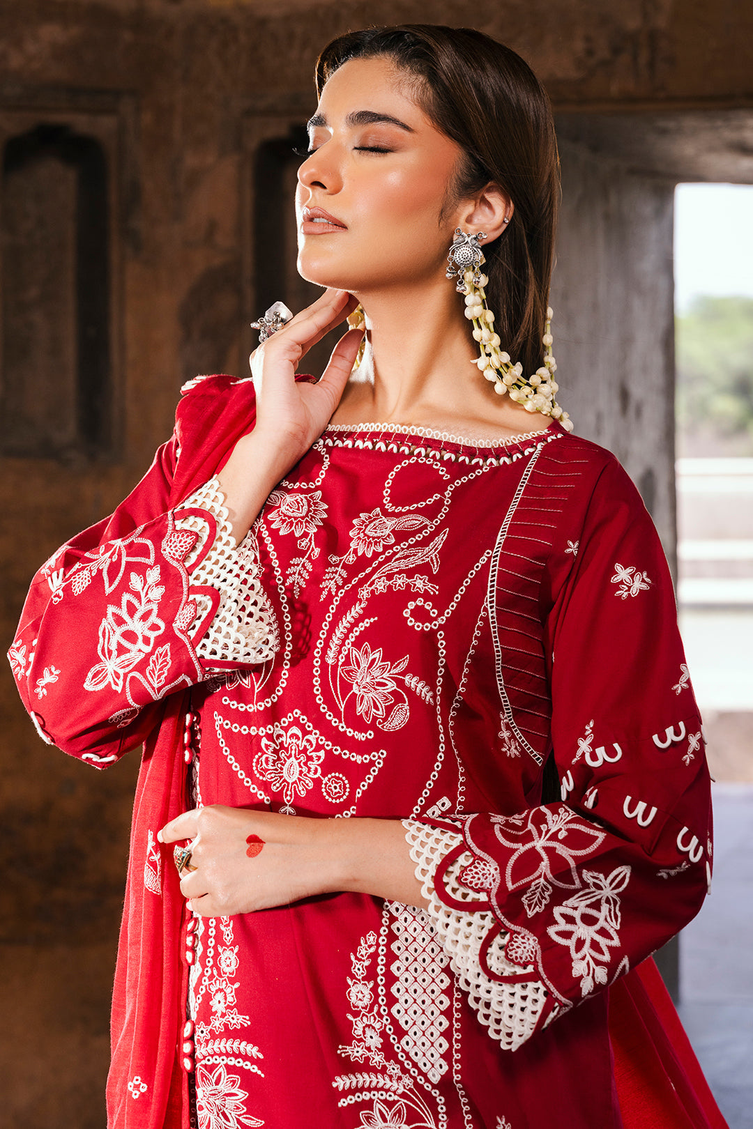 ZELLBURY 🌟 CHIKANKARI RED ELEGANCE – WUS25E30837 🌟
