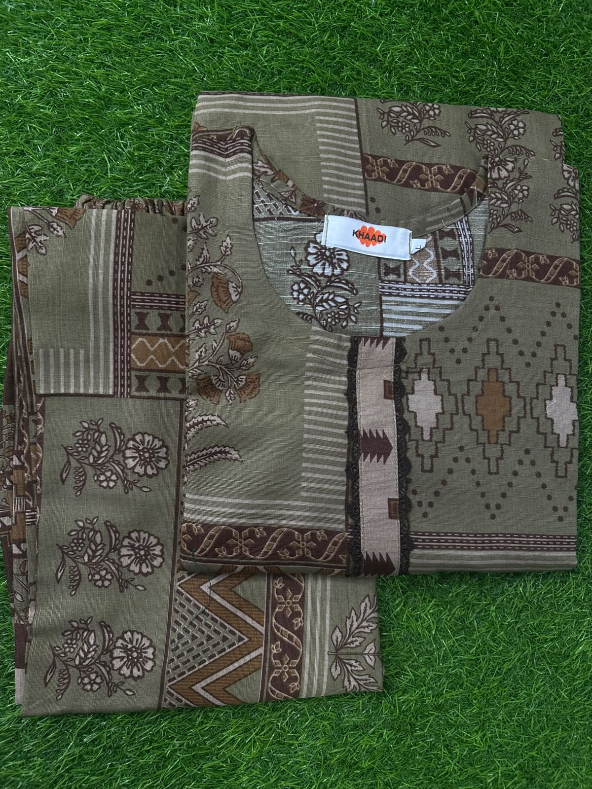 Khaadi Khaddar Chikoo 2Pcs