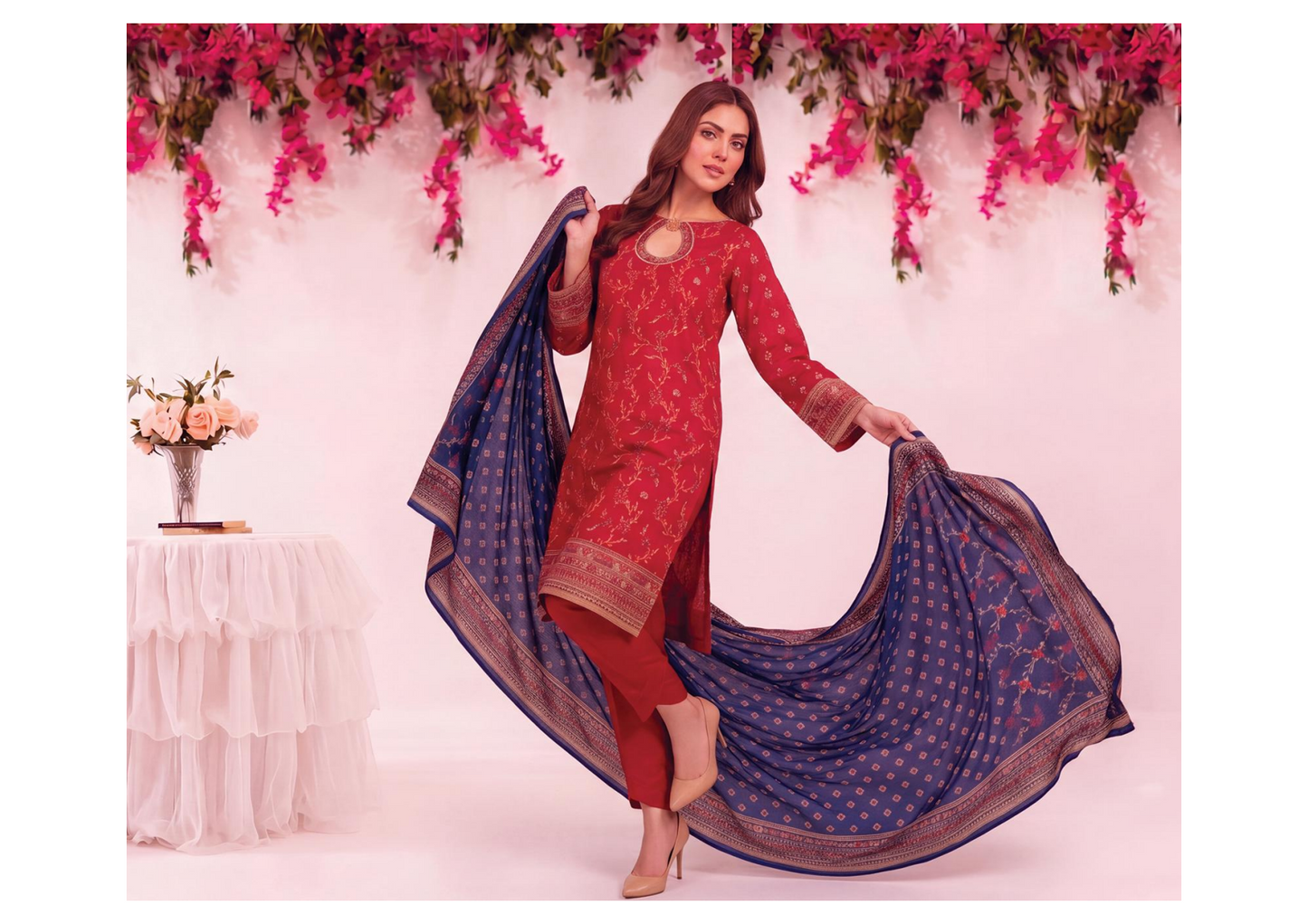 MJ D #A0401-5 – Gold Paste Printed Lawn 3Pcs Collection