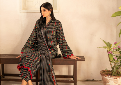 ✨🌿 SALINA SEPARATES – DIGITAL PRINTED LAWN COLLECTION 🌿✨ Design #10
Vol 2 – 2026 | By Regalia Textile