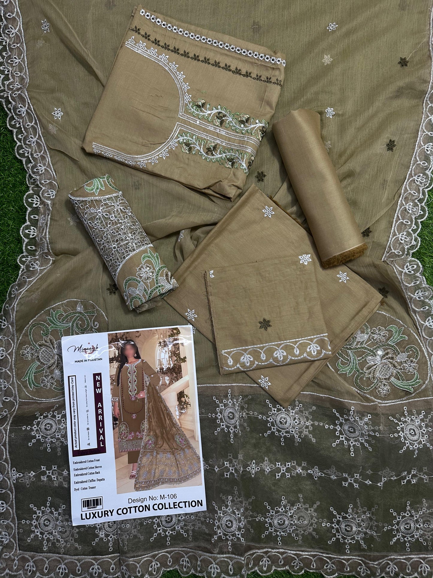 Minaaish DN # M-106 3Pcs Unstitched Embroidery Cotton Collection