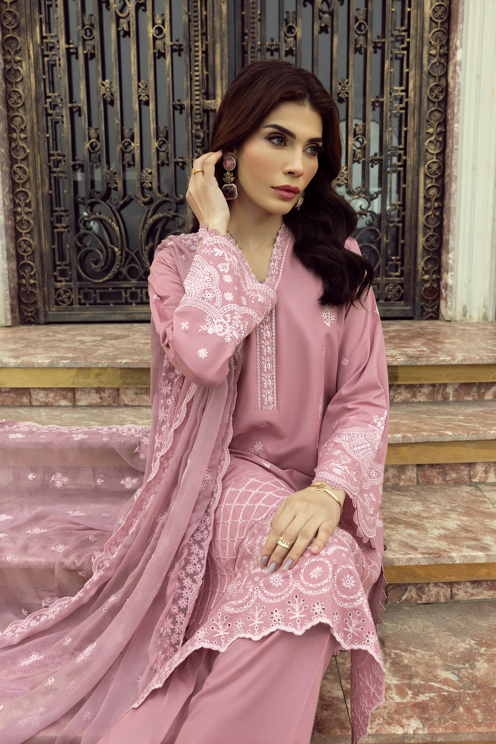 Lakhany T-Pink Eid Collection Unstitched ChikanKari 3 Piece 🔥