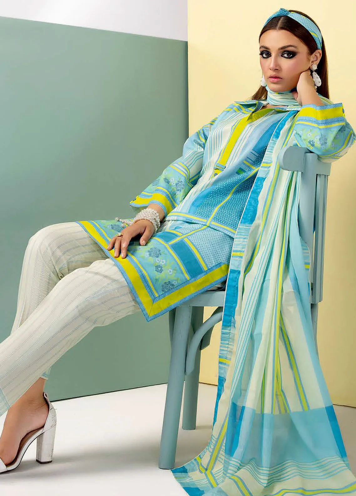 Gul Ahmed Printed Lawn Unstitched 3Pc Suit CL-42145 👌🔥✨