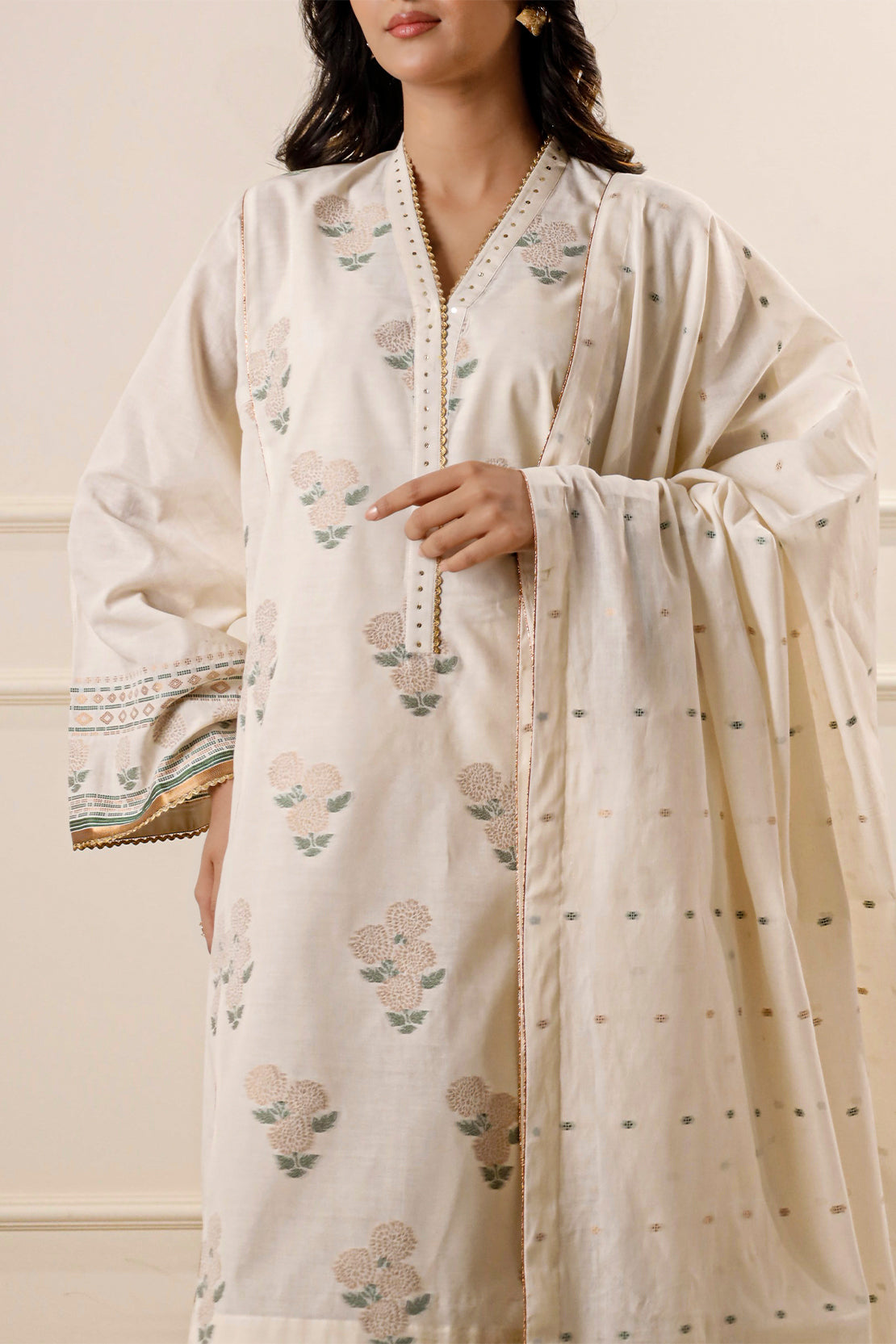 Saya Unstitched Jacquard 100% Original Cotton 3 PCs Suit In WHOLESALE PRICE 💯✨