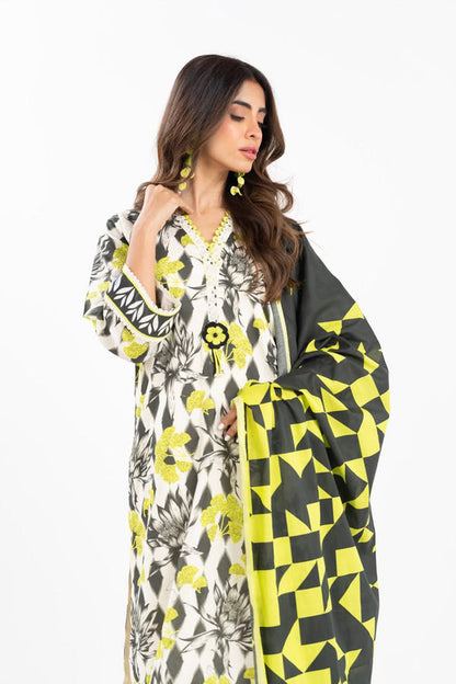 Alkaram Digital Printed Lawn 3 Piece 😉🧡