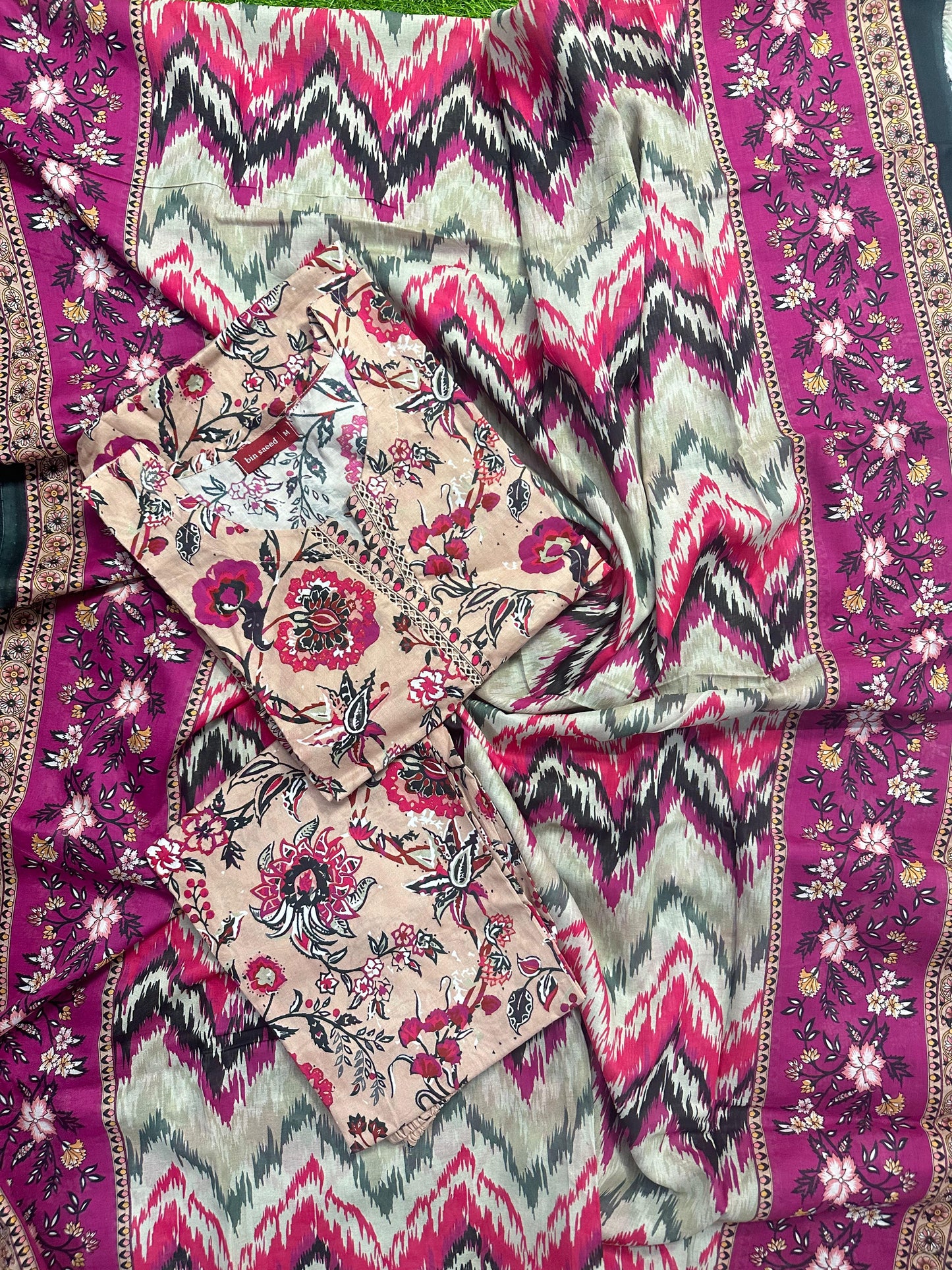 BIN SAEED STITCHED 3PCS COLLECTION D#09