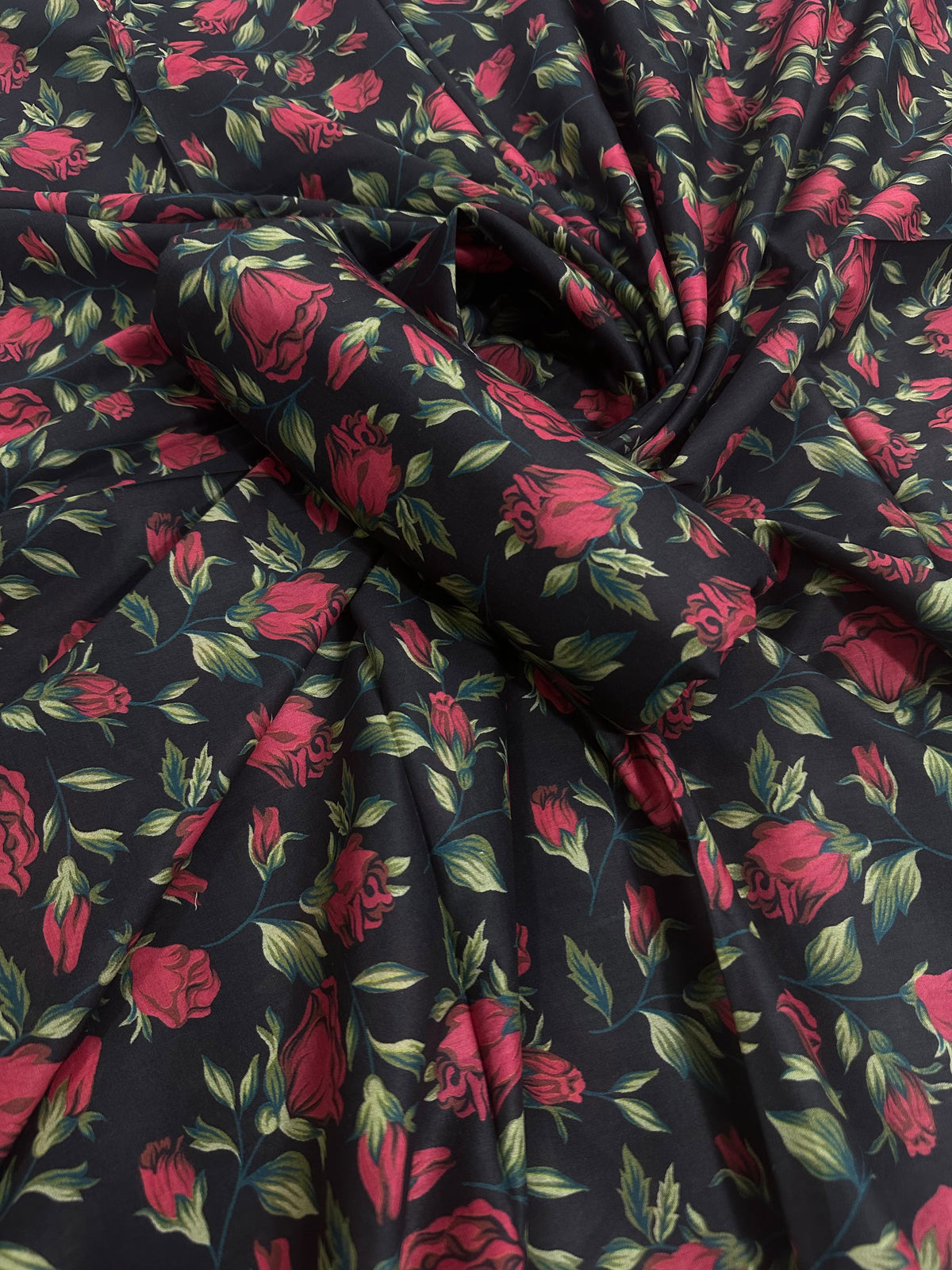 Mi Creation By Dr.Haris Red Rose Lawn 2Pcs
