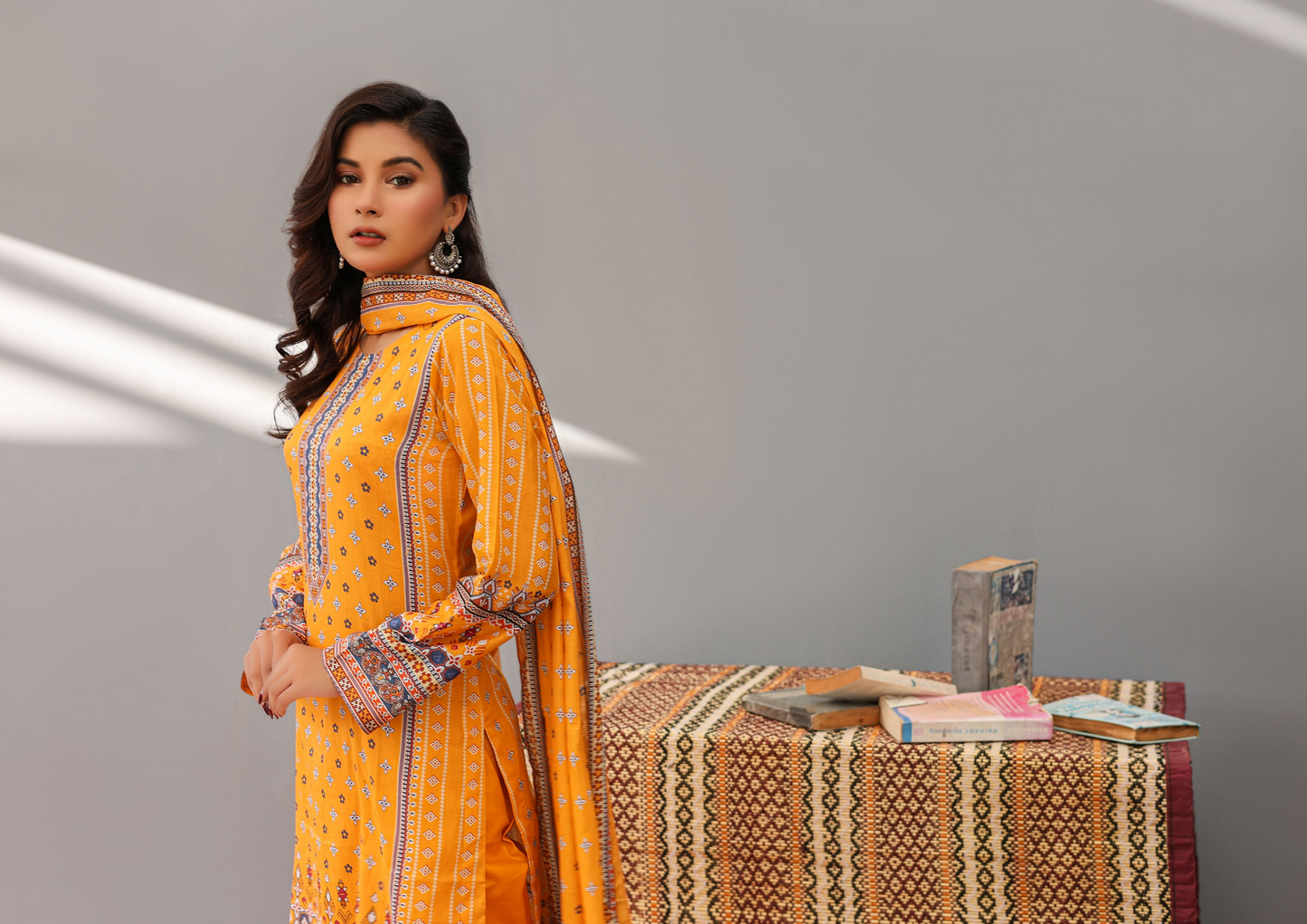 NOOR BANO ORIGINAL LAWN 3P