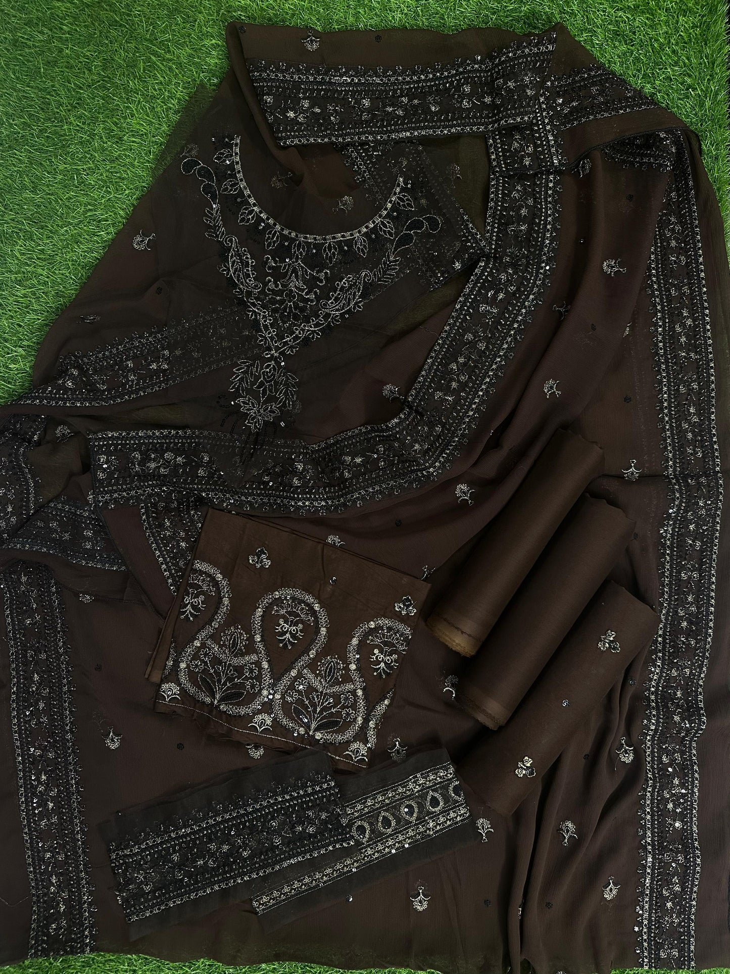 Sana Safinaz Brown 3Pcs Unstitched Embroidery Collection