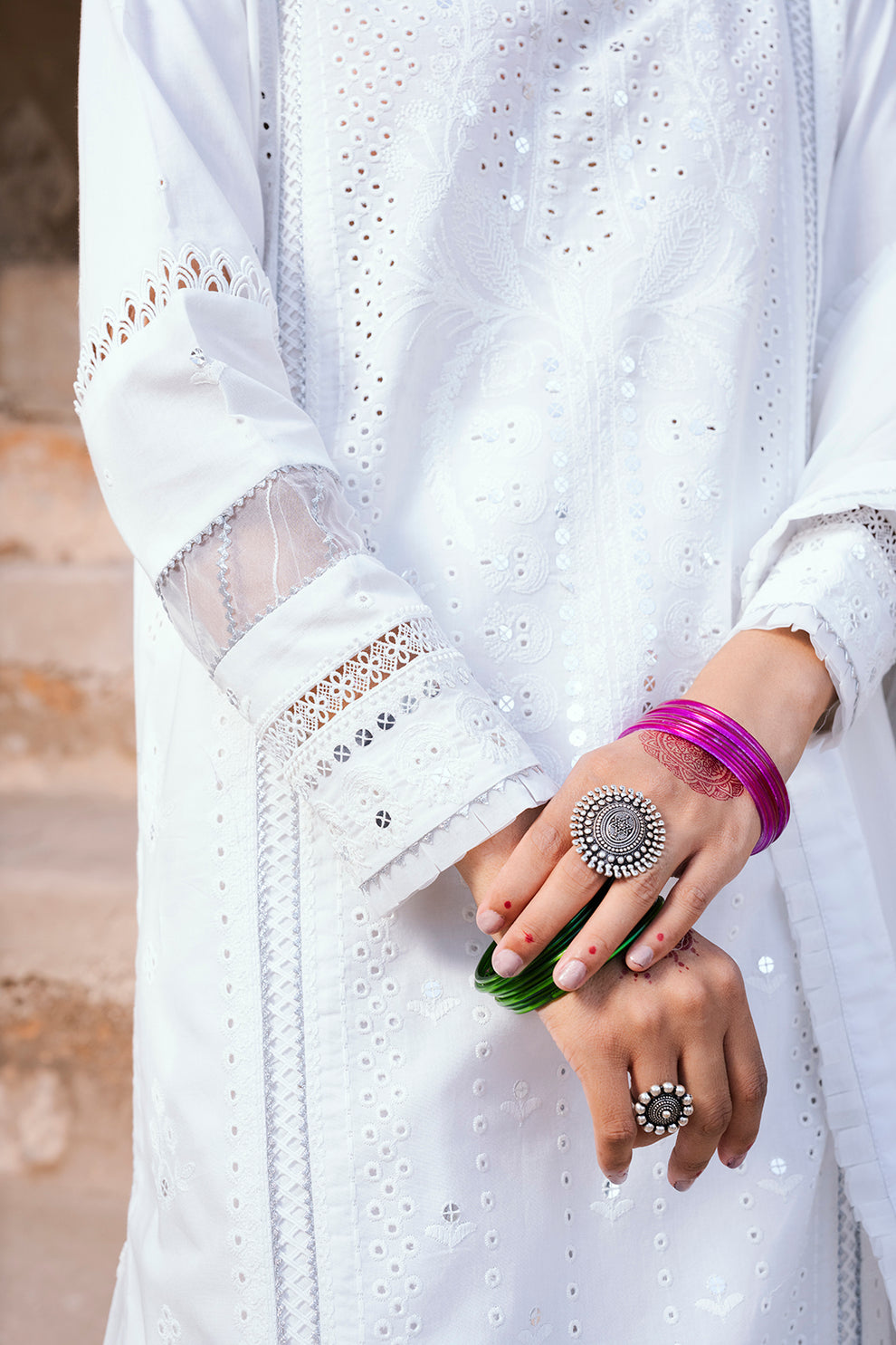 ZELLBURY – Chikankari Collection 🌸
 Pure White  🤍