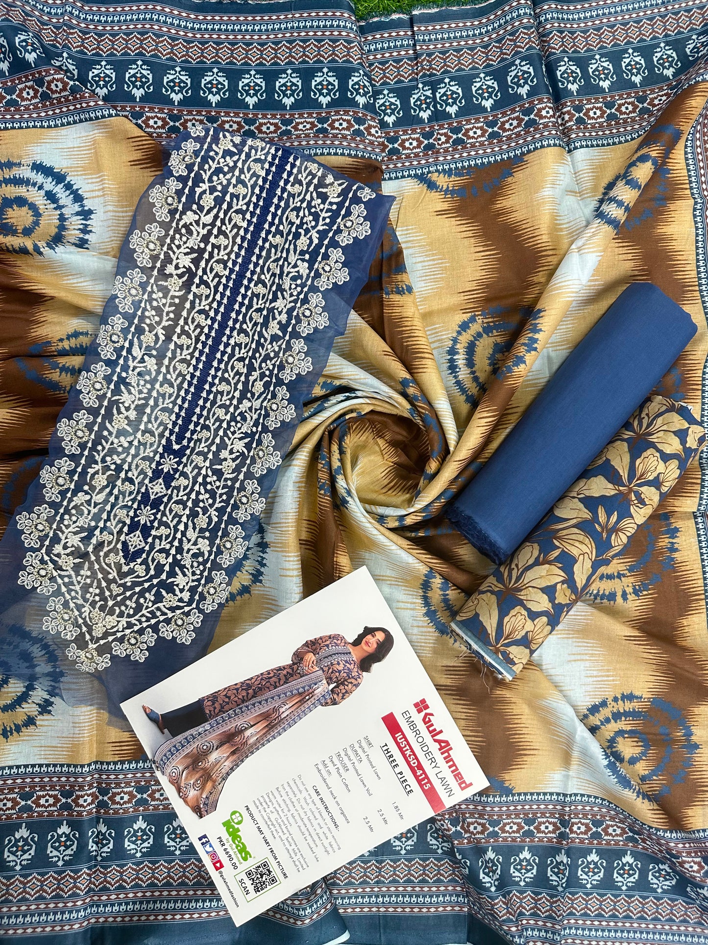 Gul Ahmed IUSTKSD-4115 Emb Lawn 3PCS
