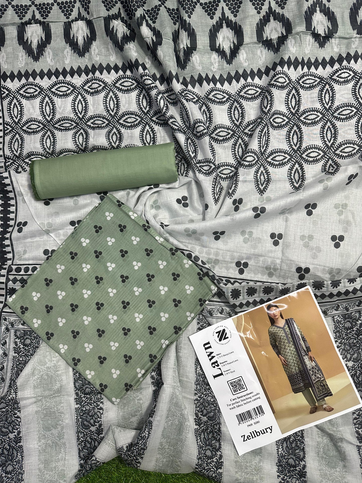 Zellbury Doriya Lawn 3 Pcs Unstitched Collection D.C:- WUS25X25708