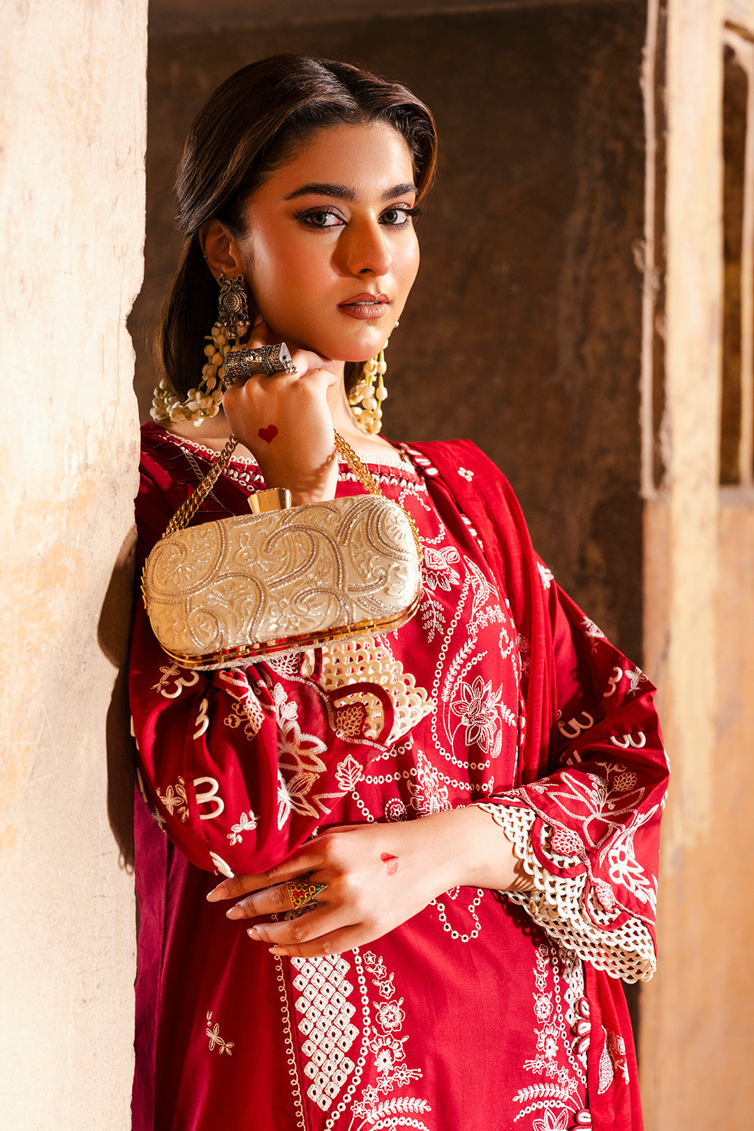 ZELLBURY 🌟 CHIKANKARI RED ELEGANCE – WUS25E30837 🌟