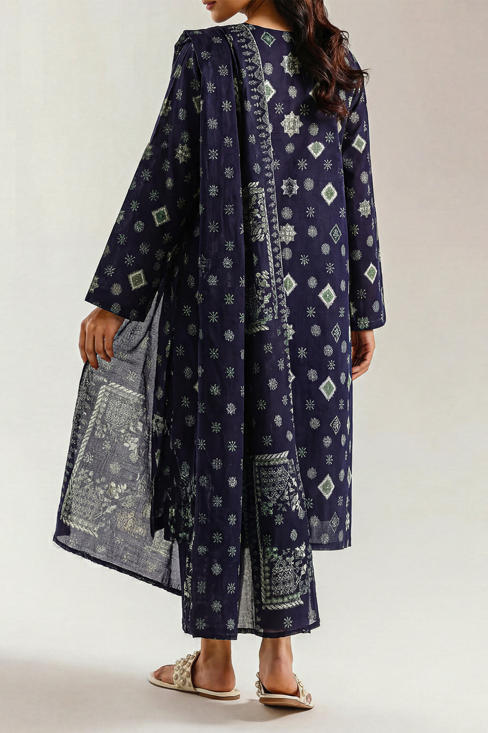 SAYA D.C:-U01-26219-P02B - 3 Piece Printed Lawn Collection