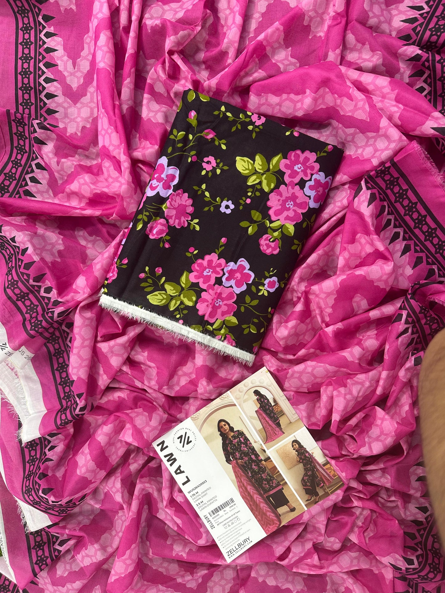 Zellbury D.C:-WUS26X20923   Digtal Printed Lawn 2Pcs Collection