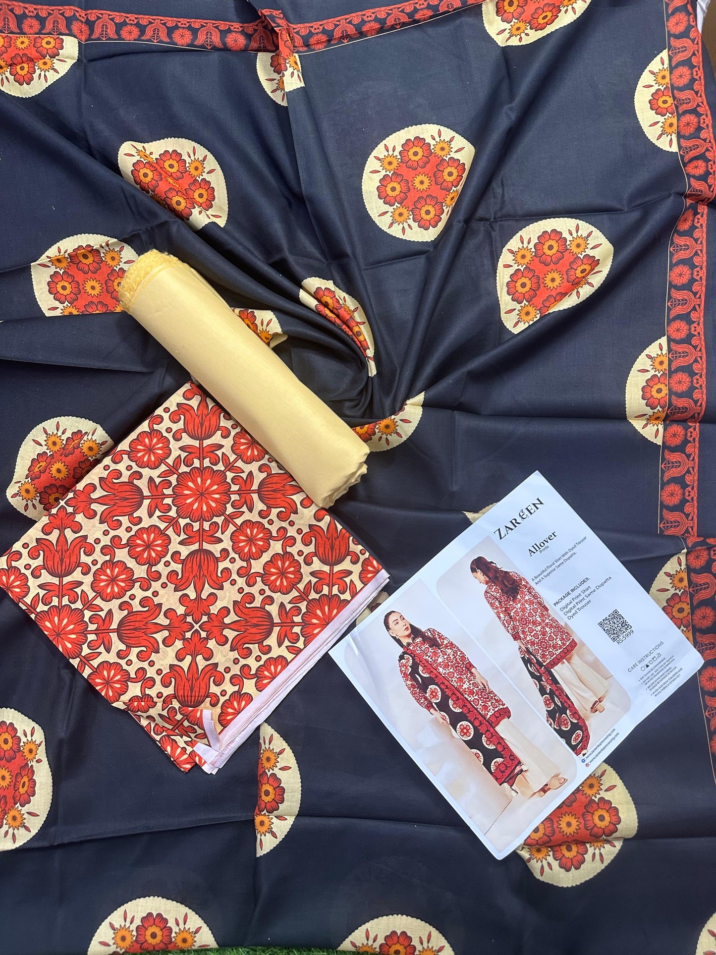 ZAREEN Beige-Red 3pcs Allover