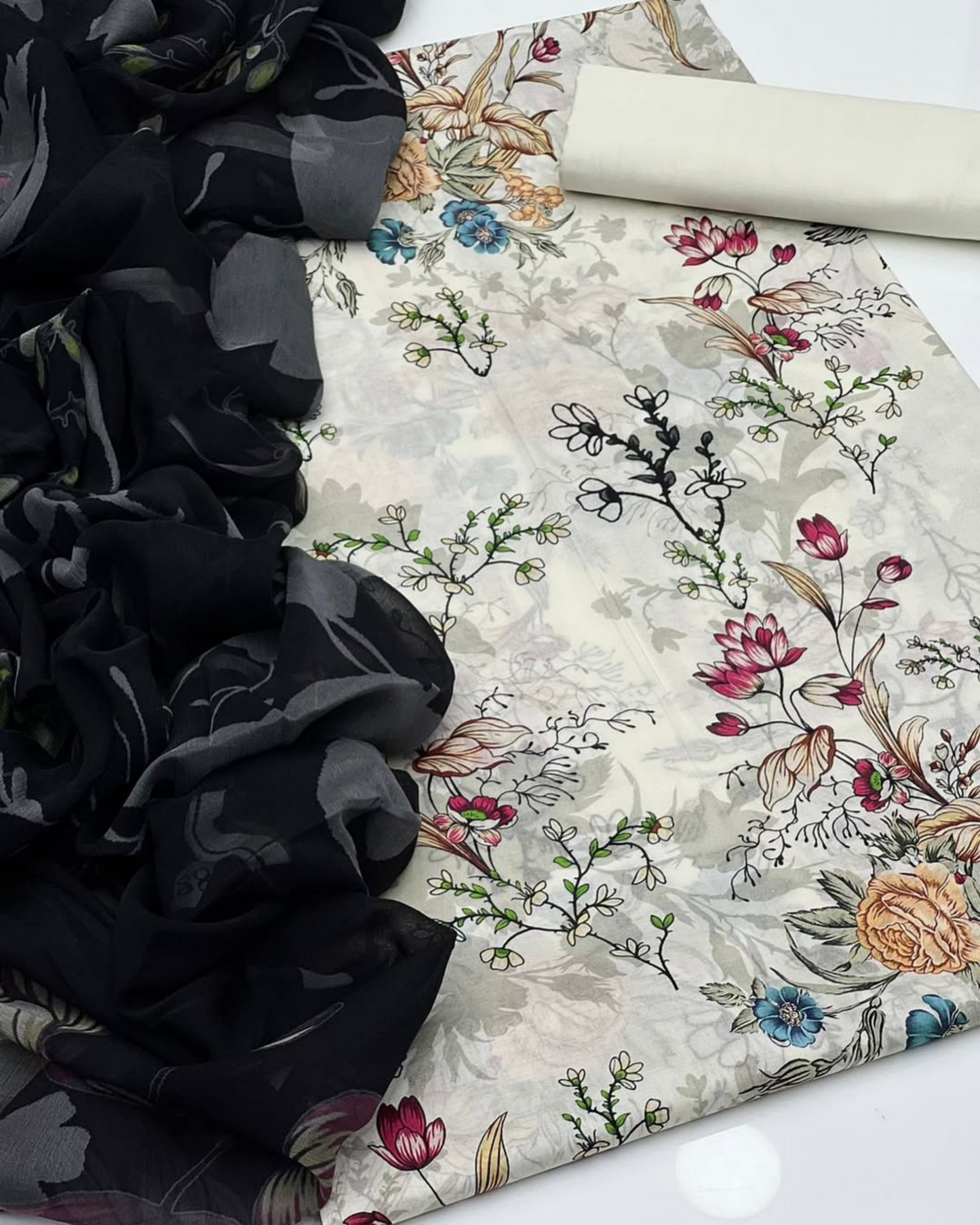 🌸 LIMELIGHT 🌸☀️ Summer 2025 ☀️💎 3 Piece Unstitched Lawn 💎