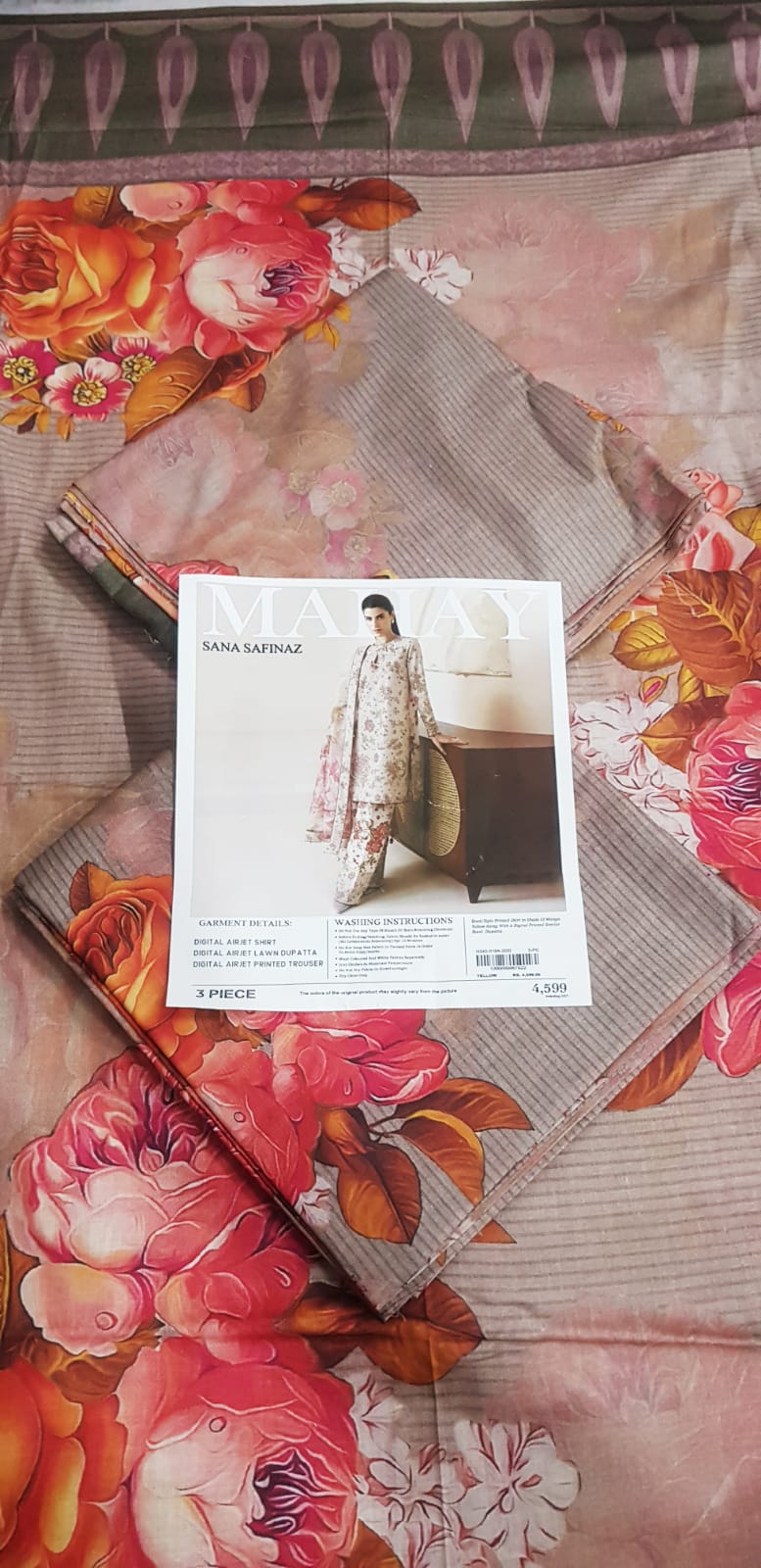 Sana Safinaz Lawn Unstitched 3 Pieces ❤️🔥