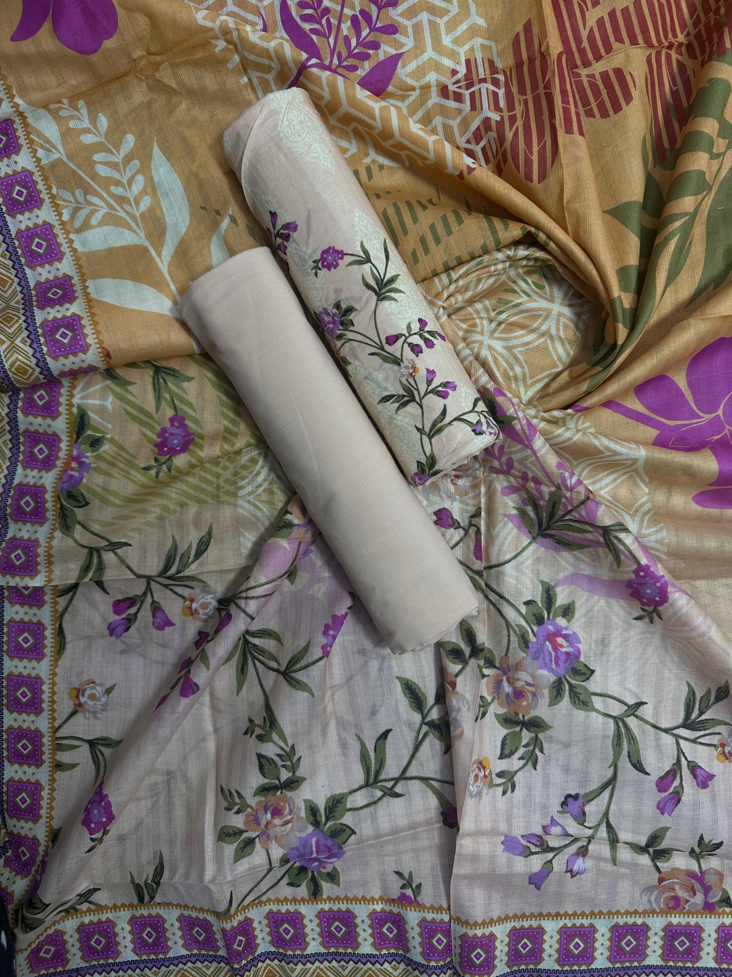 ZAMAN D-22 PRINTED UNSTITCHED 3PCS COLLECTION
