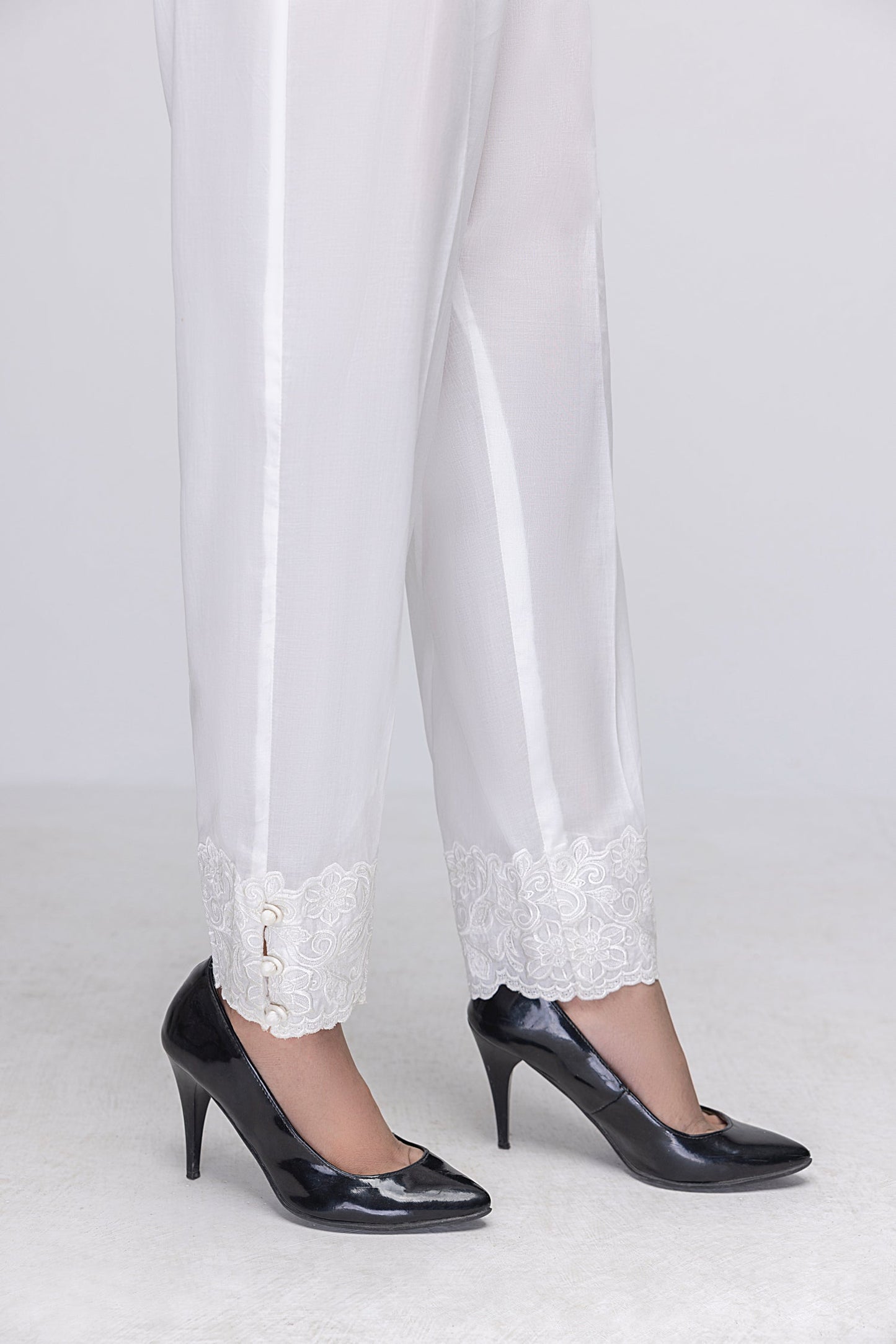 Lakhany 100% Original Stitched Bottom in White 🤍