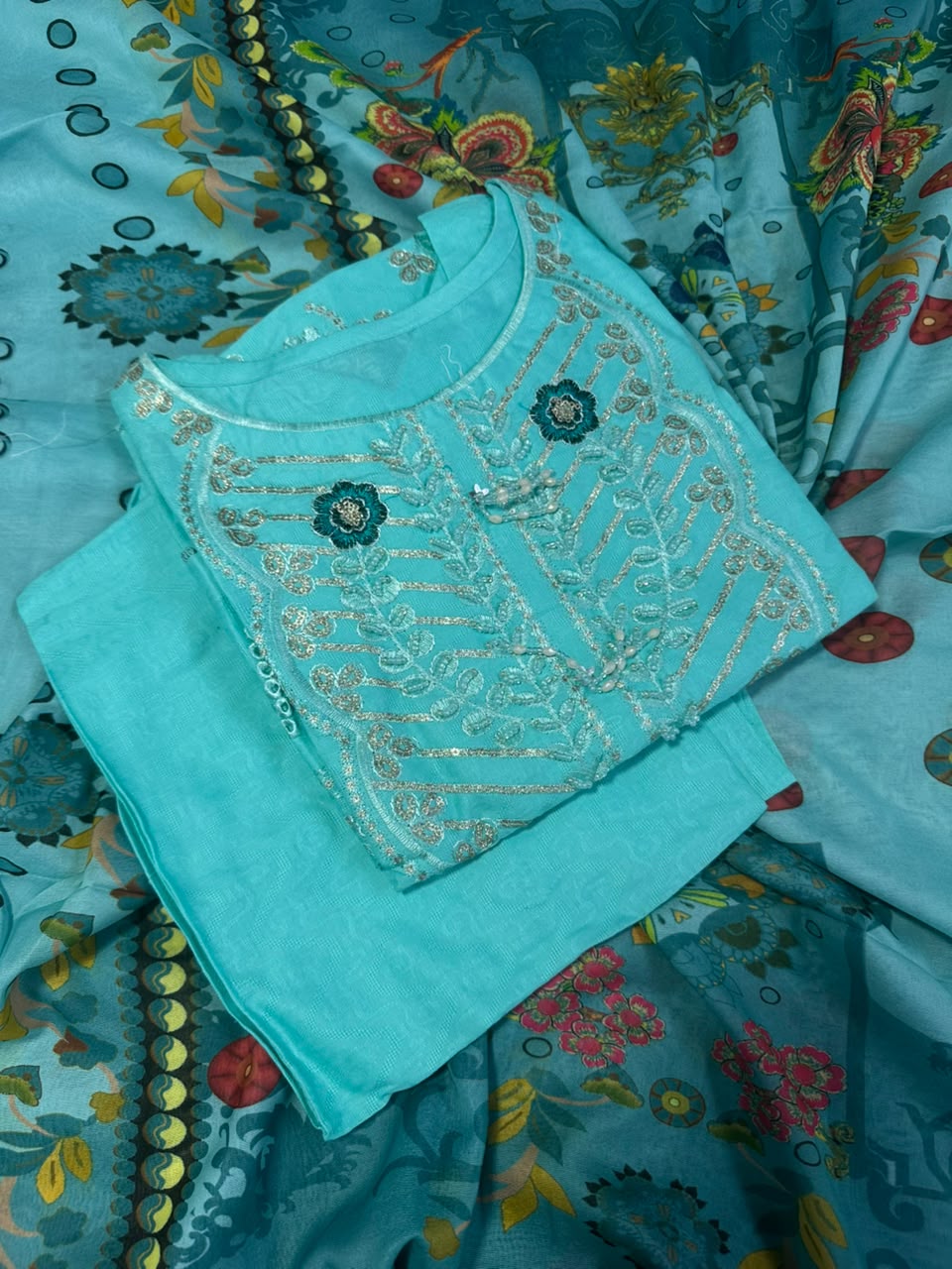 BQ EMBROIDERY BLUE STITCHED 3PCS RANDOMLY DESIGN