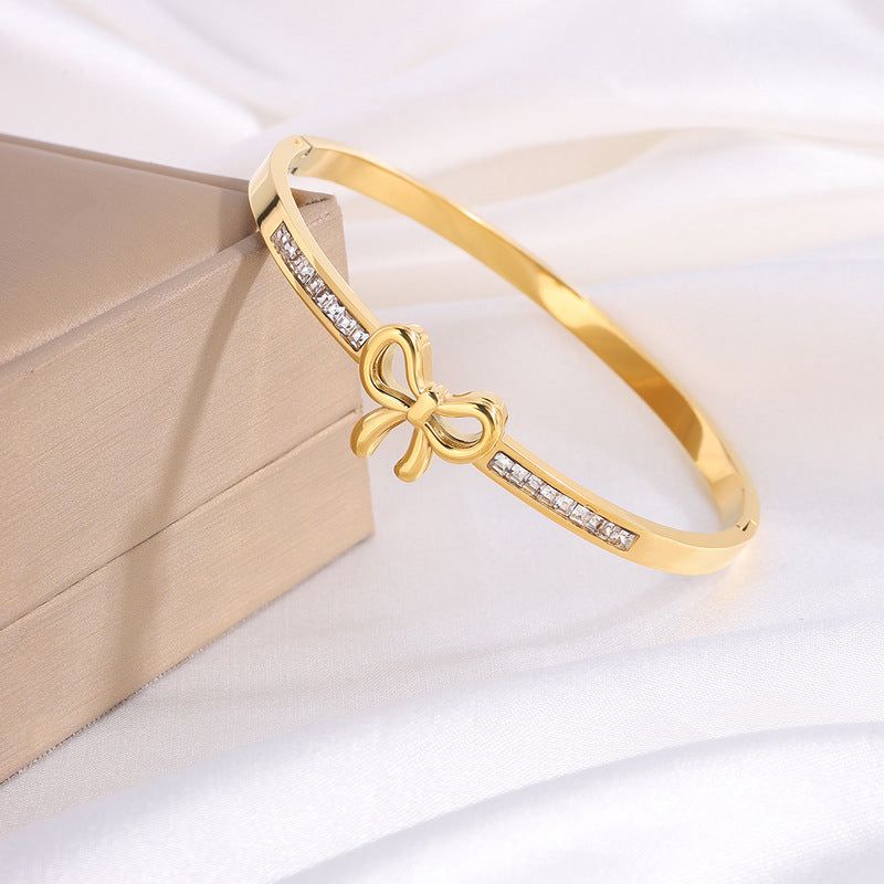 Stainless Steel Bow Zircon Handcuff ❤️