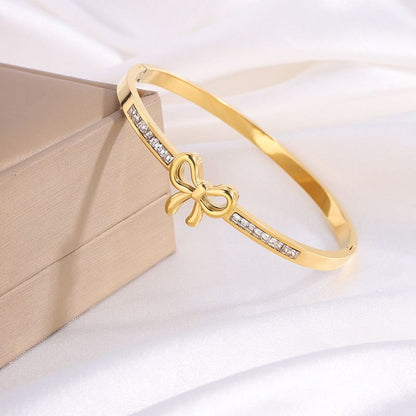 Stainless Steel Bow Zircon Handcuff ❤️