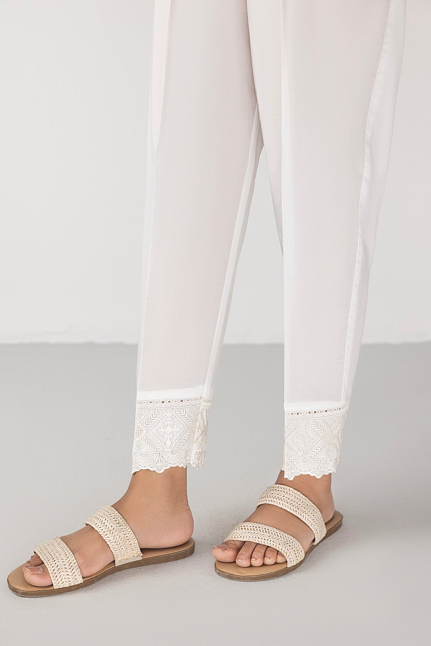 Lakhany 100% Original Stitched Bottom in White 🤍