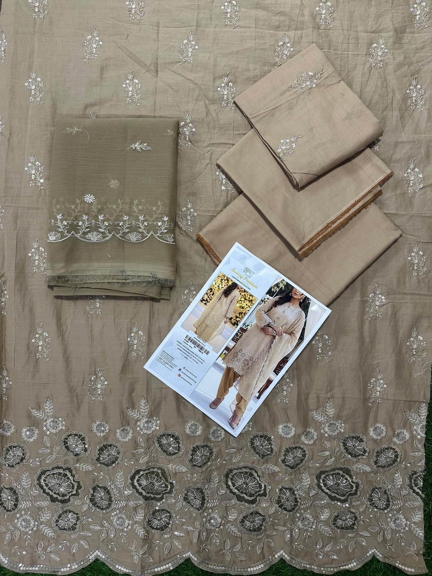 LUXURY PREMIUM Laser Embroidered Lawn Unstitched Collection 2026 Design# SSW6U3P271UT