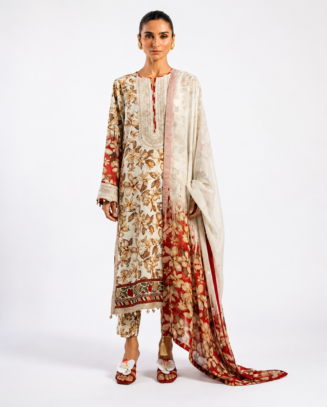 Gul Ahmed IUSTKSD-4113 Emb Lawn 3PCS