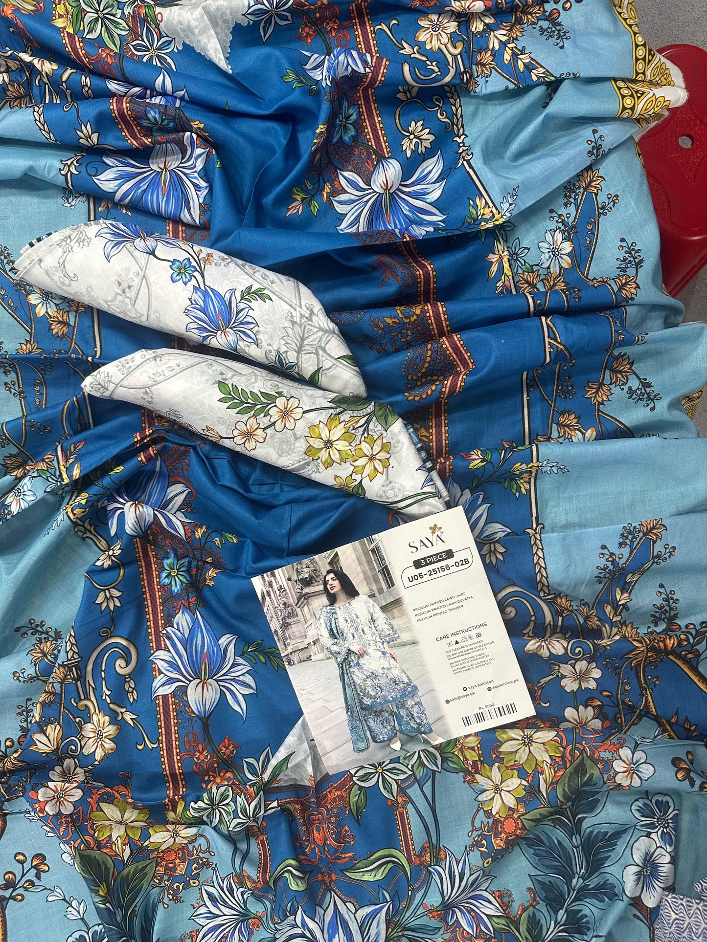 Saya 3 PCs Unstitched Lawn Collection D.No :-01