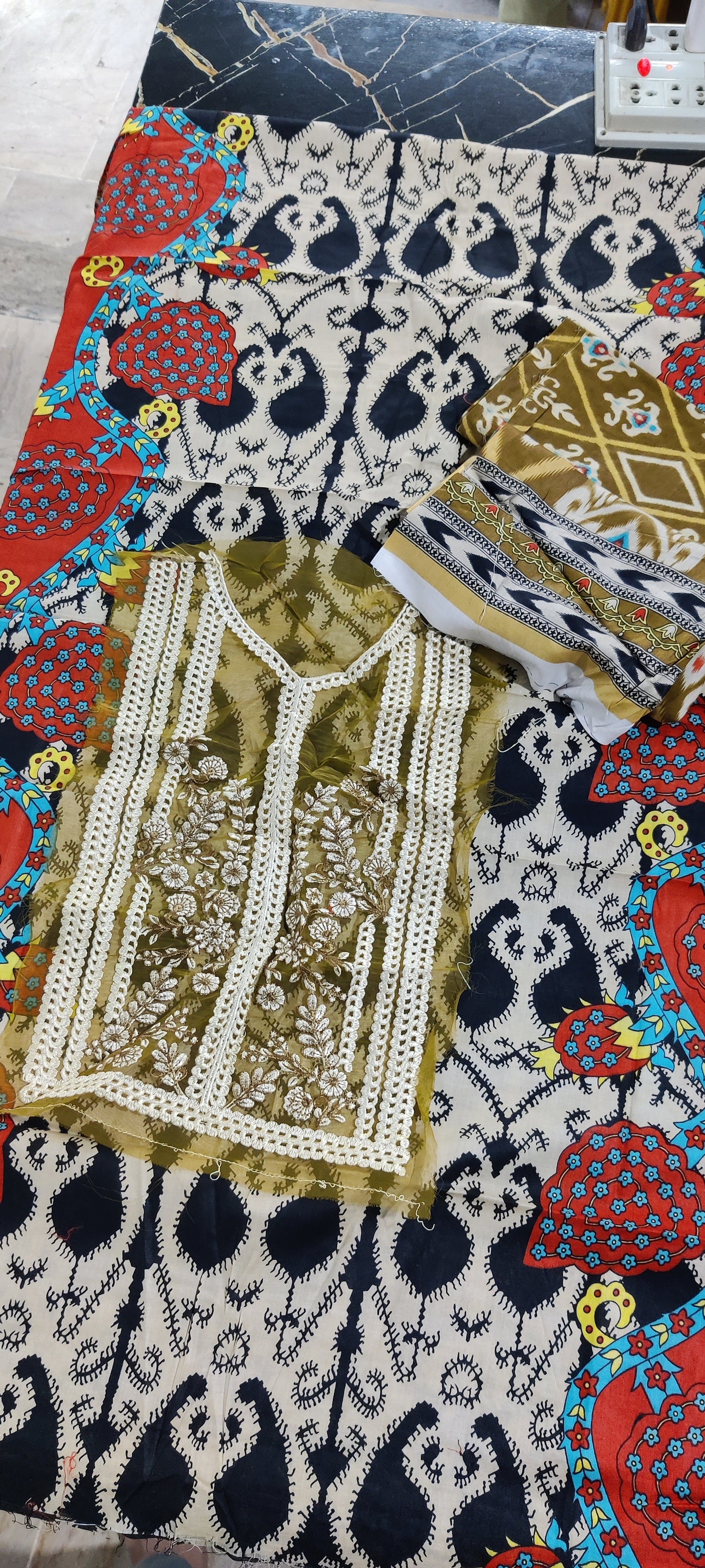 FRENZY EMBROIDERY PATCH CUTWORK DUPATTA