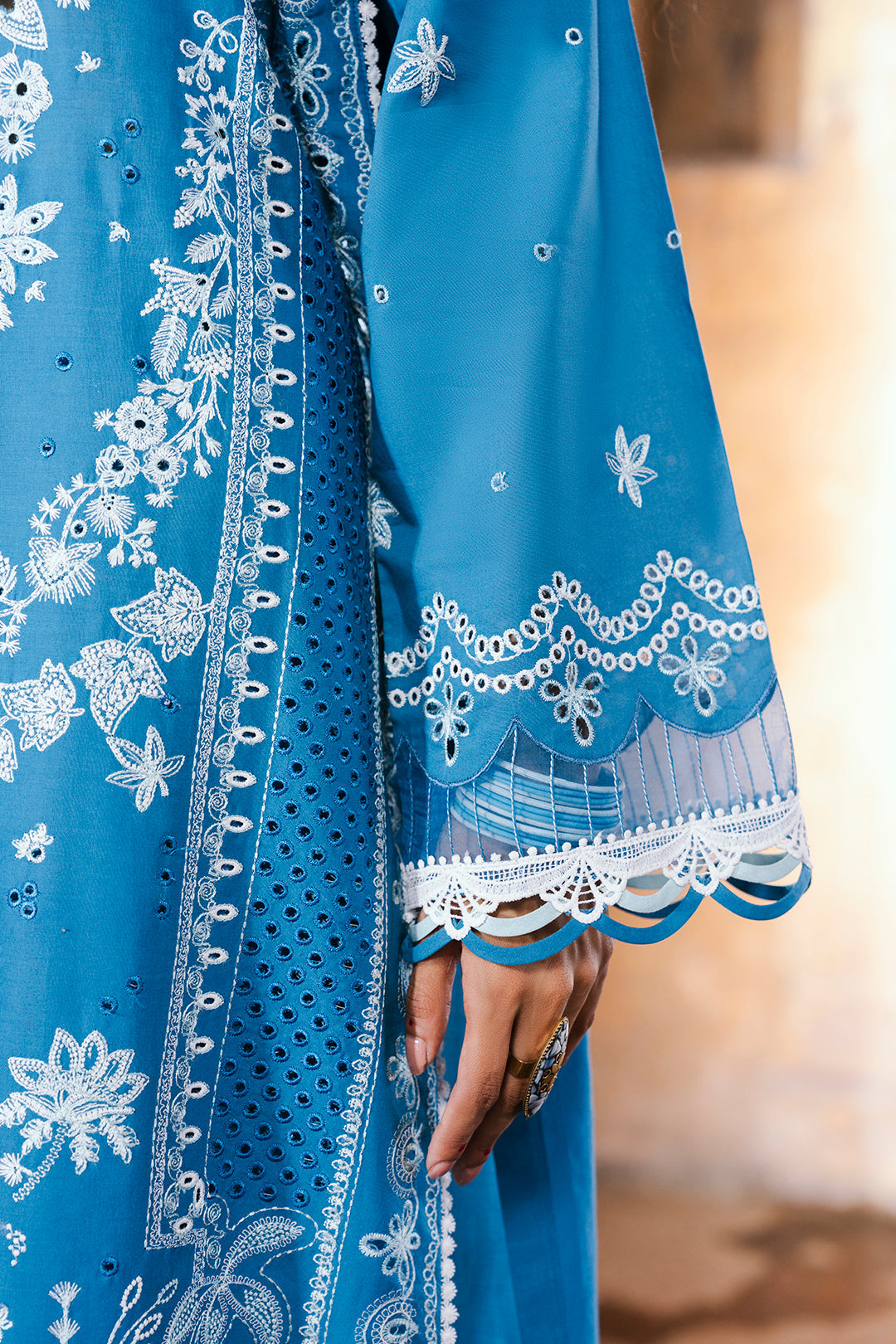 ZELLBURY 🌟 CHIKANKARI 💙 ROYAL BLUE ZARI ELEGANCE – WUS25E30832 💙
