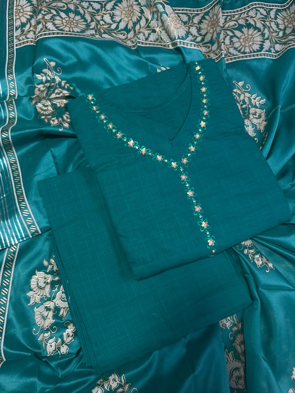 BQ EMBROIDERY BLUE STITCHED 3PCS RANDOMLY DESIGN