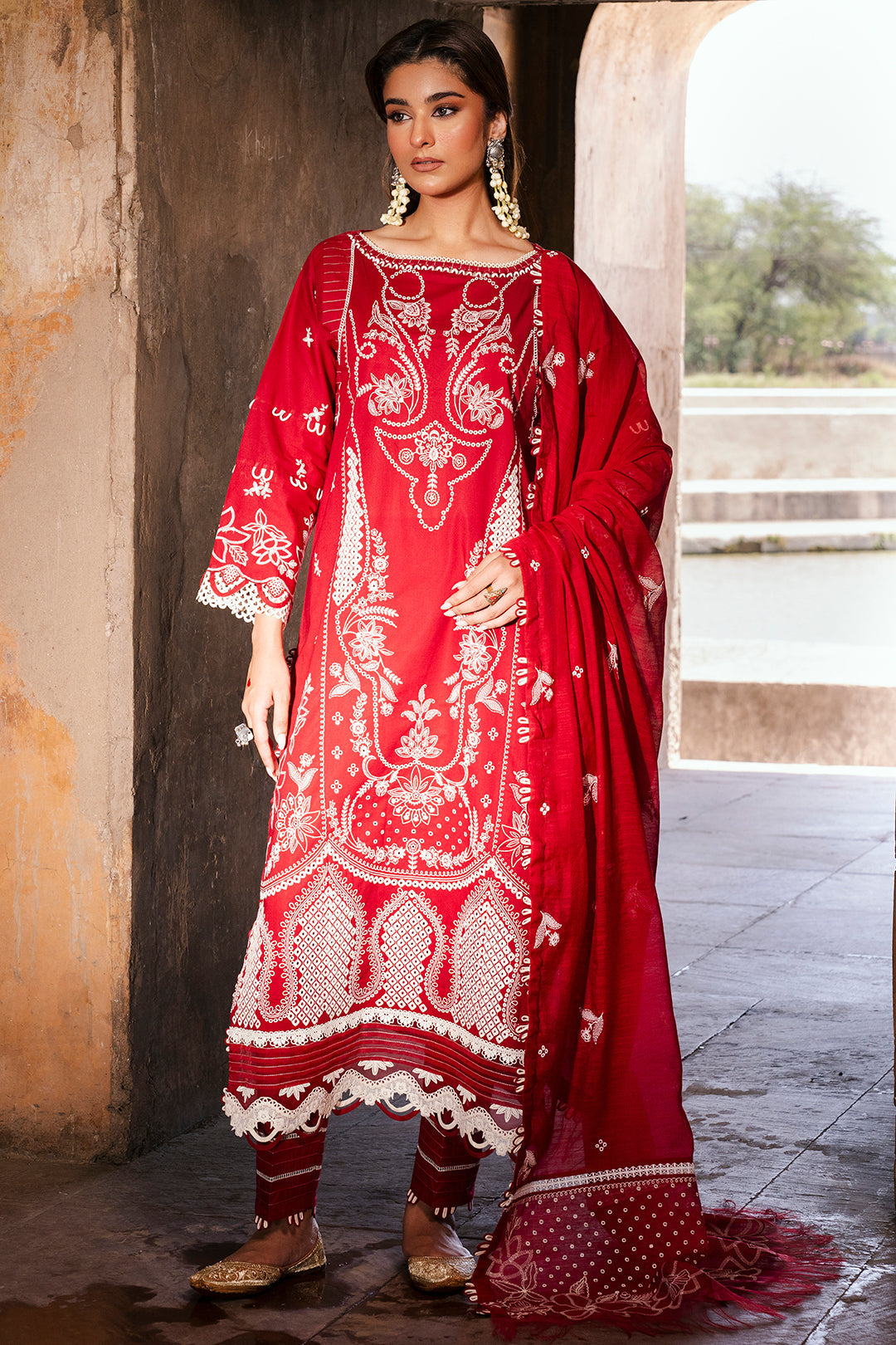 ZELLBURY 🌟 CHIKANKARI RED ELEGANCE – WUS25E30837 🌟