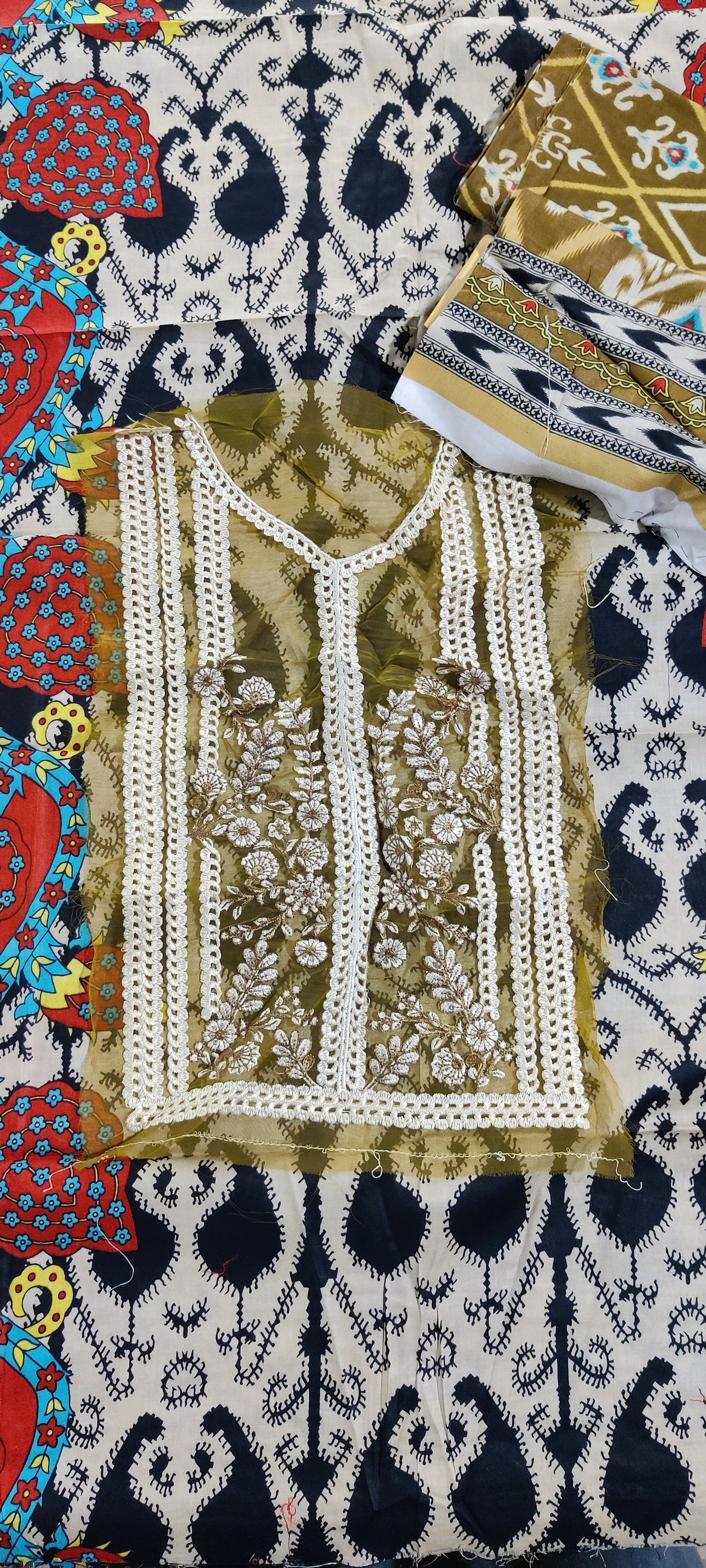 FRENZY EMBROIDERY PATCH CUTWORK DUPATTA