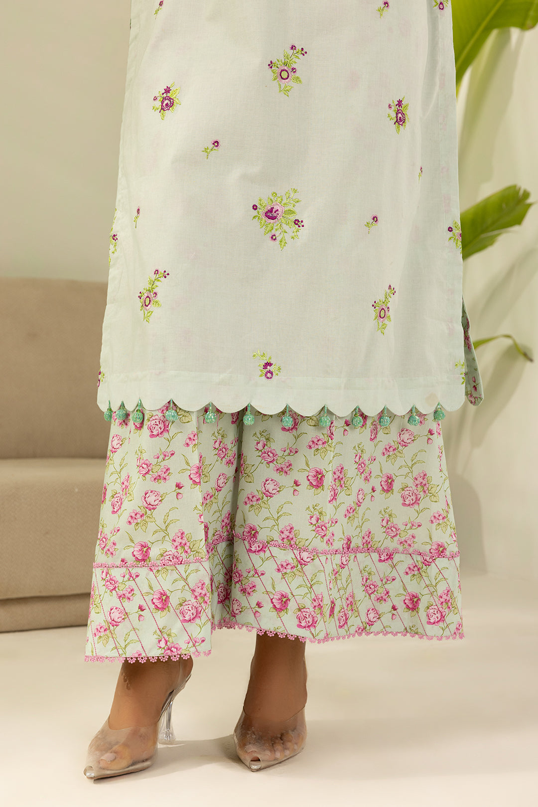 Zellbury D.C:-WUS26E20410   Dyed Embroidered Lawn 2Pcs Collection