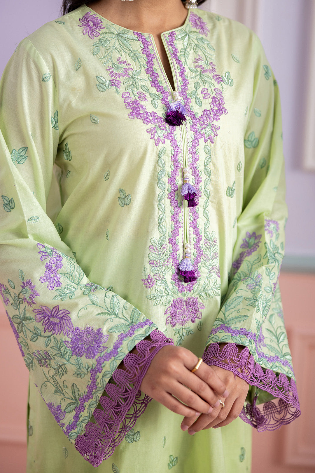 Zellbury Embroidery D.C:- WUS26E30506 Lawn 3Pcs Collection