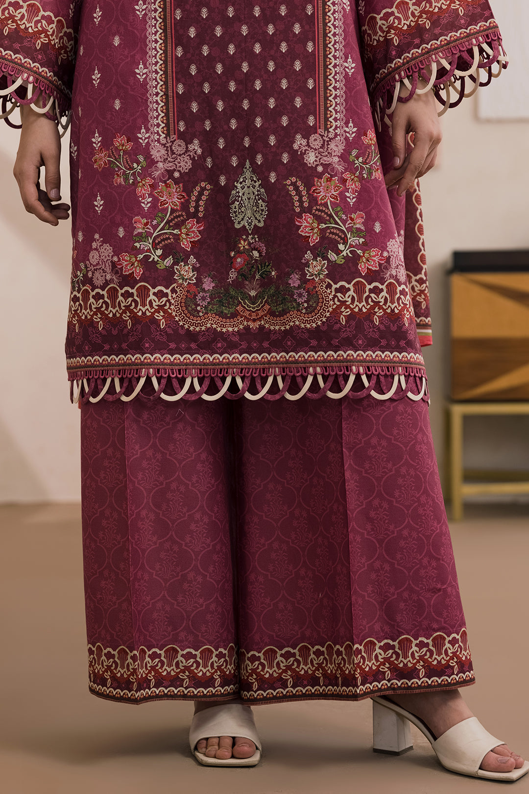 Zellbury D.C:-WUS26X31027  Printed Lawn 3Pcs Collection