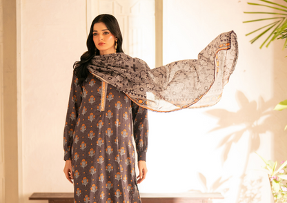 ✨🌿 SALINA SEPARATES – DIGITAL PRINTED LAWN COLLECTION 🌿✨ Design #05
Vol 2 – 2026 | By Regalia Textile